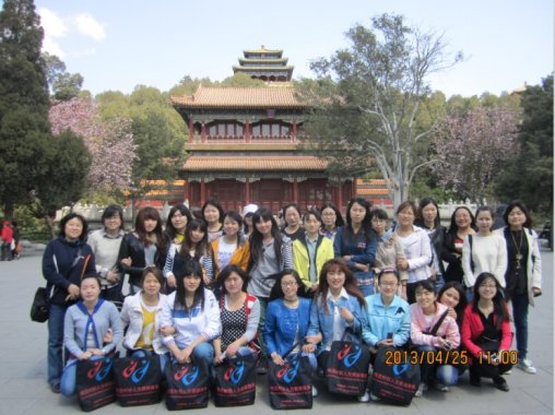 2013年济南职业学院学生实习生活记录—春季春游篇(图3) 2013年济南职业学院学生实习生活记录—春季春游篇(图3)