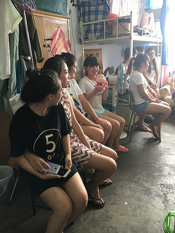 座谈会“感恩”(图2) 座谈会“感恩”(图2)