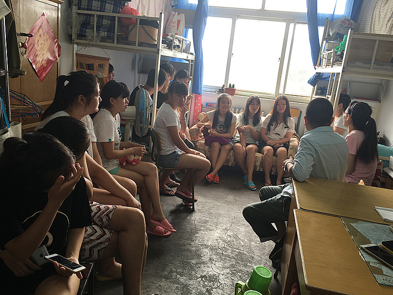 座谈会“感恩”(图3) 座谈会“感恩”(图3)